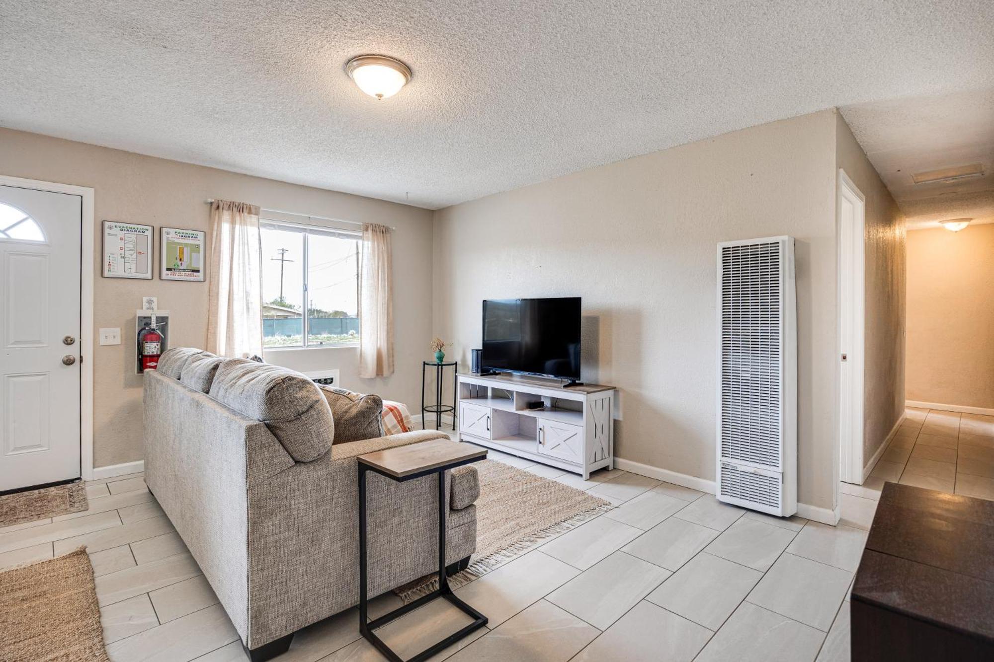 Convenient Joshua Tree Apartment - Walk To Town! Buitenkant foto